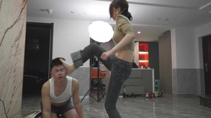 【爱秀套图】恶性虐牲畜，无认知无愧疚给M带去伤害和糟蹋，童声的小蜜 YC-250330-3