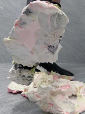 【爱秀套图】边辱骂边踩踏生日蛋糕 YC-250331-5