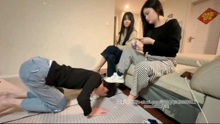 【爱秀套图】model-十一的白袜小贱狗 YC-250331-6