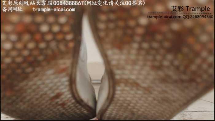 【爱秀套图】哚儿定制-巨人视角白鞋踩踏辱骂 YC-190409-3