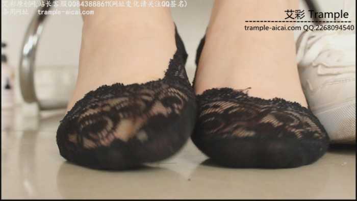 【爱秀套图】超劲爆剧情片《第一视角残忍女医生虐待病人》 YC-190425-3