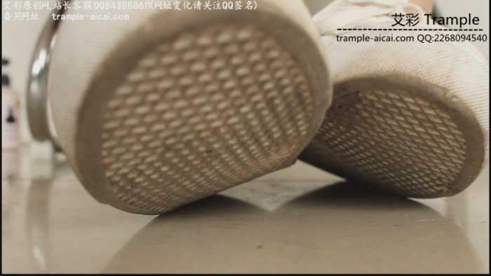 【爱秀套图】超劲爆剧情片《第一视角残忍女医生虐待病人》 YC-190425-3