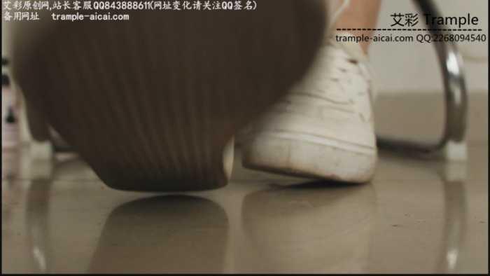 【爱秀套图】超劲爆剧情片《第一视角残忍女医生虐待病人》 YC-190425-3