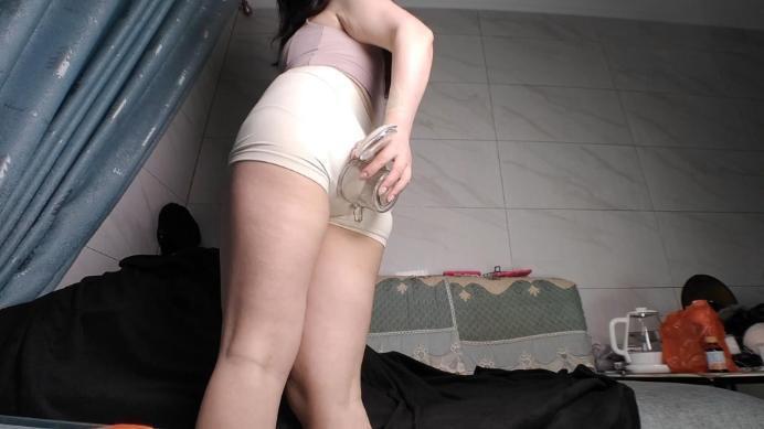 【爱秀套图】【羲又GTS】地板清理大师！ ACYC-2674