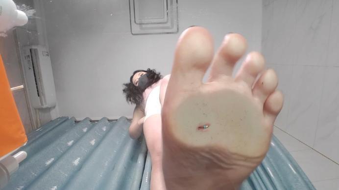 【爱秀套图】【羲又GTS】地板清理大师！ ACYC-2674