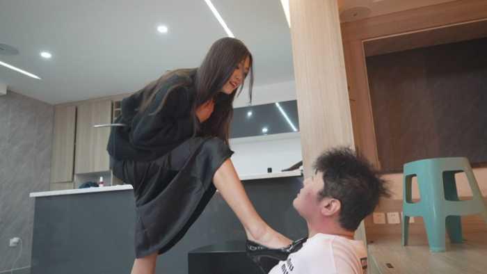 【爱秀套图】鱼七和小野耳光封顶专场 各种姿势体位 各种花样大耳光 YC-250402-2