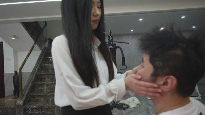 【爱秀套图】鱼七和小野耳光封顶专场 各种姿势体位 各种花样大耳光 YC-250402-2