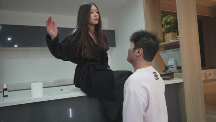 【爱秀套图】鱼七和小野耳光封顶专场 各种姿势体位 各种花样大耳光 YC-250402-2