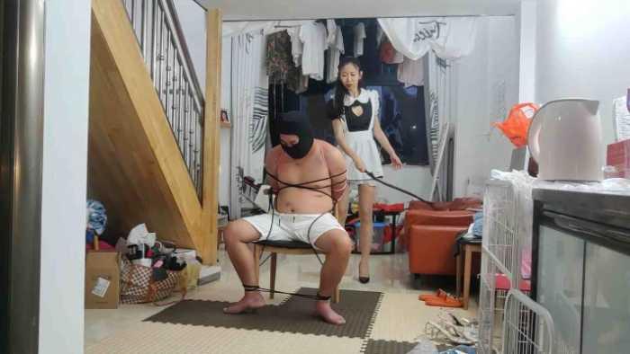 【爱秀套图】捆绑局：小鱼女神肉丝高跟捆绑，耳光审讯鞭打间谍 YC-250404-4