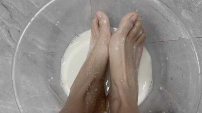 【爱秀套图】【莓子】制作最肮脏的牛奶 YC-250404-2