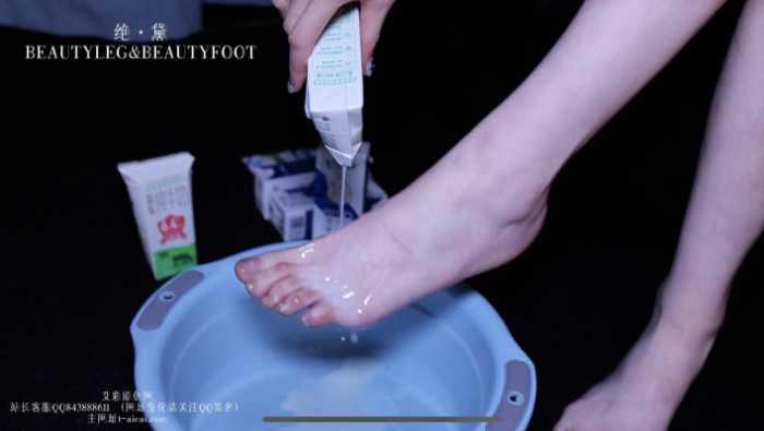 【爱秀套图】艾琳175被牛奶浸泡的美腿玉足 GD050 YC-250408-6