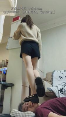 【爱秀套图】安安肉丝踩脸跳脸 YC-250410-2