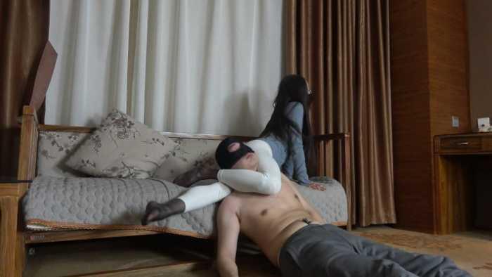 【爱秀套图】【苒溪S】白色瑜伽裤腿绞窒息贱狗 YC-250410-3