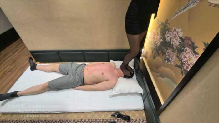 【爱秀套图】柒柒黑丝高跟蹂躏 YC-250413-4