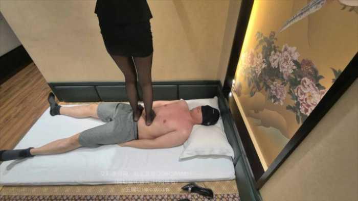 【爱秀套图】柒柒黑丝高跟蹂躏 YC-250413-4