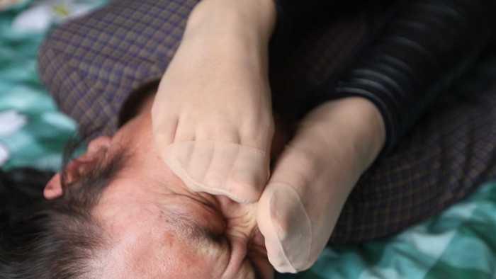 【爱秀套图】村花超臭短肉丝强迫踩脸素人闻臭丝 JS250417~1