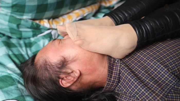 【爱秀套图】村花超臭短肉丝强迫踩脸素人闻臭丝 JS250417~1