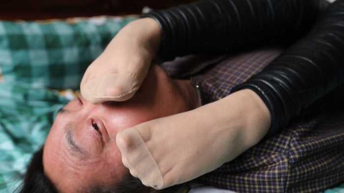 【爱秀套图】村花超臭短肉丝强迫踩脸素人闻臭丝 JS250417~1