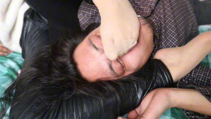 【爱秀套图】村花超臭短肉丝强迫踩脸素人闻臭丝 JS250417~1