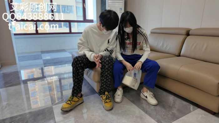 【爱秀套图】『chnnsct1818』学生情侣共同制作狗粮 YC-250416-2