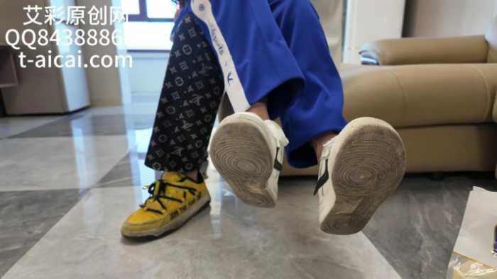 【爱秀套图】『chnnsct1818』学生情侣共同制作狗粮 YC-250416-2