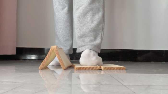 【爱秀套图】【莓子】穿脏白棉袜制作狗粮 YC-250414-7