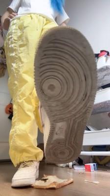 【爱秀套图】【1080P】芃芃大人高清第一视角羞辱合集 bf52517