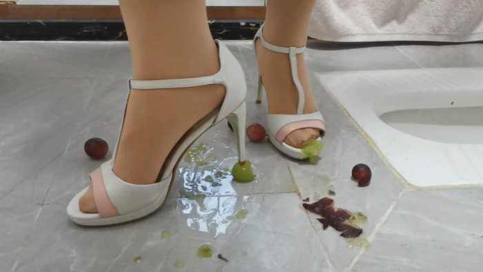 【爱秀套图】大美厕所高跟凉鞋蹂躏葡萄(定制剧情） YC-250417-3