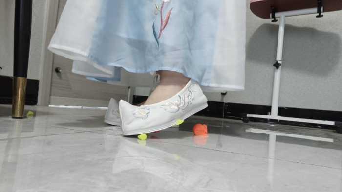 【爱秀套图】【兰儿小主】女巨人–魔法欺凌！ YC-250418