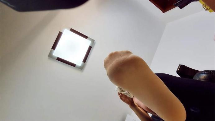 【爱秀套图】晓G妈妈脚底脏白棉袜肉丝玩贱儿子 当妈妈的玩具POV f字幕版 LCT076f