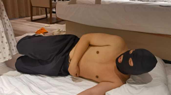 【爱秀套图】白袜的跳踩和剁踩 YC-250420-2