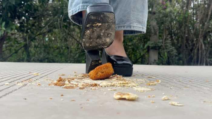 【爱秀套图】大美10cm高跟鞋踩蛋糕 YC-250424-2