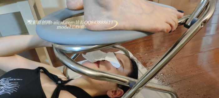 【爱秀套图】model-繁星小母畜清理汗液 YC-250424