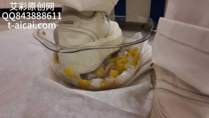 【爱秀套图】『chnnsct1818』超脏水果罐头制作喂食 YC-250424-3