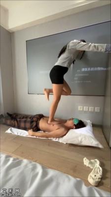 【爱秀套图】【萝莉酱】两个舞蹈生小主的跳舞毯 ACYC-4504