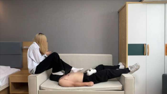 【爱秀套图】【小鲨鱼殿下】闺蜜在毯子身上跳舞 YC-250429-3