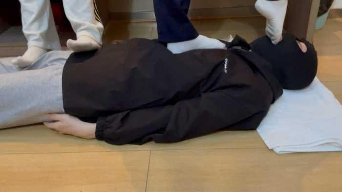 【爱秀套图】【静琪】学生双S踩踏舔鞋底棉袜插嘴 YC-250429-7