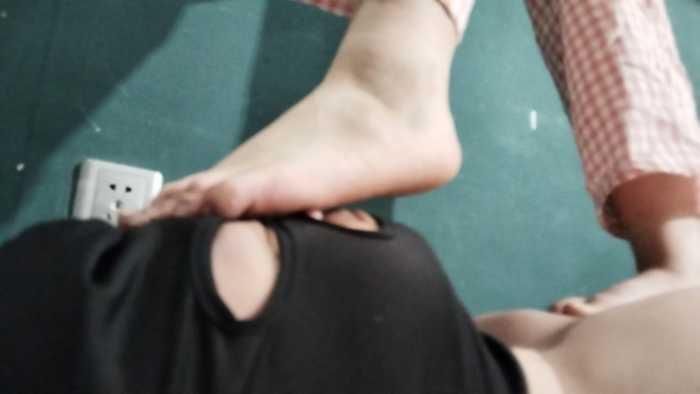 【爱秀套图】双萌妹子初踩毯子小沈 YC-250501