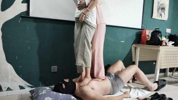 【爱秀套图】双萌妹子初踩毯子小沈 YC-250501