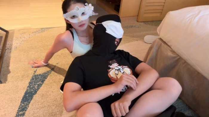 【爱秀套图】【婉儿】肉丝腿绞关节技拳击爆虐粉丝到求饶 ACYC-4519