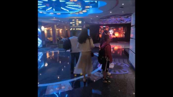 【爱秀套图】【SYK无意识】白袜运动+长裙小白鞋小姐姐踩手 AC-3307