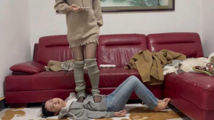 【爱秀套图】最强女m最新动态【大闺蜜和m的私密游戏】 YC-250508-3