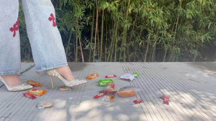 【爱秀套图】【大美】15cm银色细高跟鞋踩零食大礼包 YC-250509-4