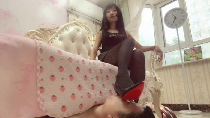 【爱秀套图】【兔粉粉】无尽的吸闻 YC-250511-6