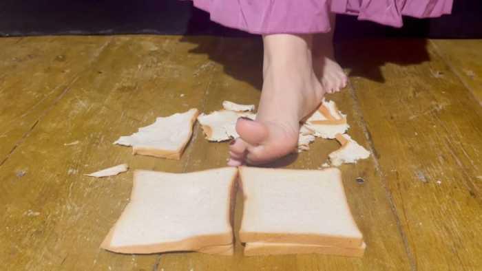 【爱秀套图】【大美】裸足踩吐司切片面包 YC-250516-6