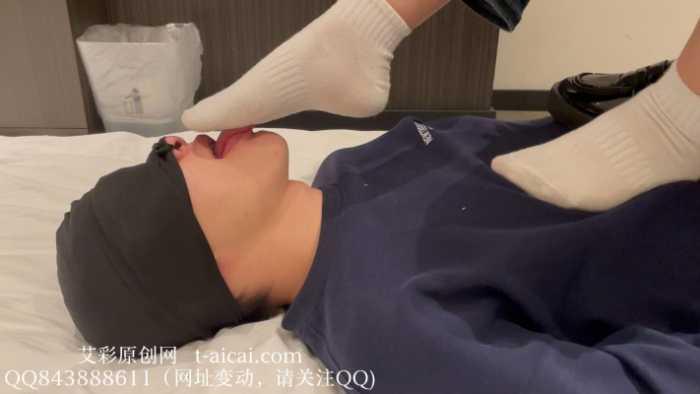 【爱秀套图】【静琪】小皮鞋白袜舔舐插嘴深喉 YC-250516-5