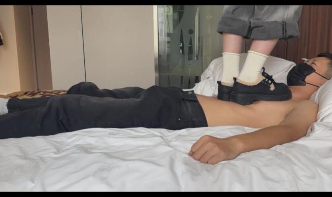 【爱秀套图】【低价福利】素人研究生可爱硬底棉鞋踩 YC-250517-3