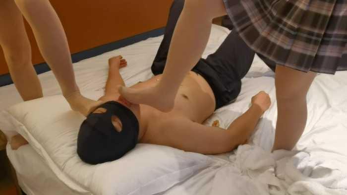 【爱秀套图】插吐脚耳光舔脚抚摸喂食 YC-250519-2