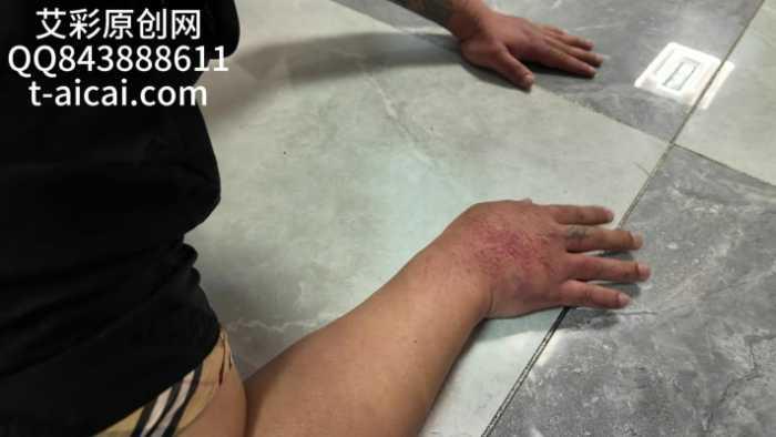 【爱秀套图】『chnnsct1818』暴揍社会大哥到头晕眼花 YC-250519-9