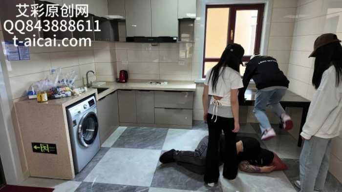 【爱秀套图】『chnnsct1818』暴揍社会大哥到头晕眼花 YC-250519-9